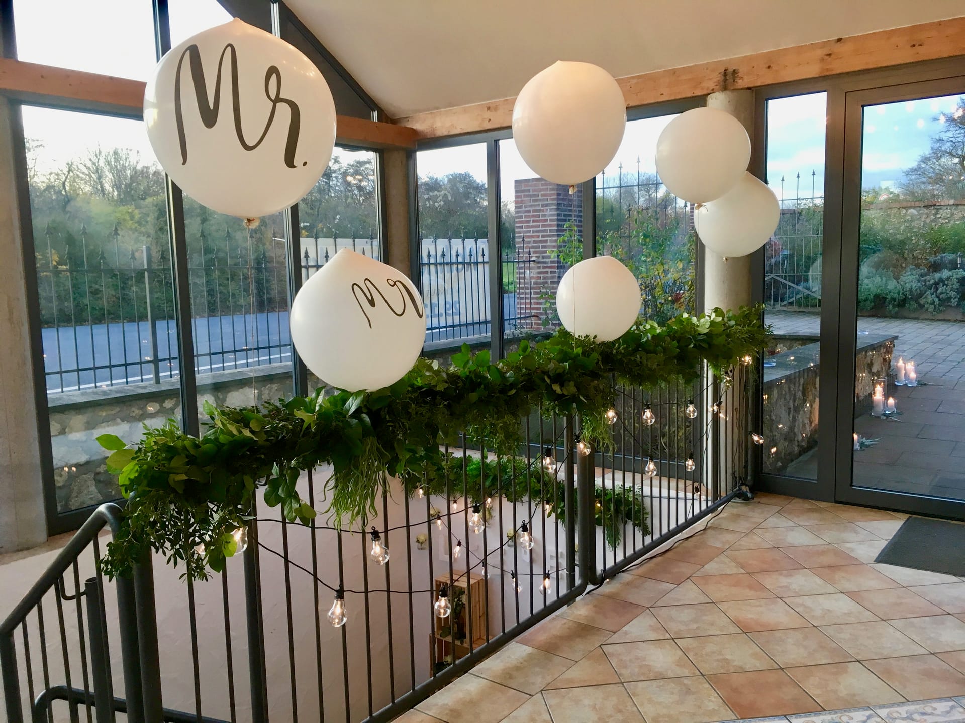 Weihnachtsfeier mit Bühnenprogramm